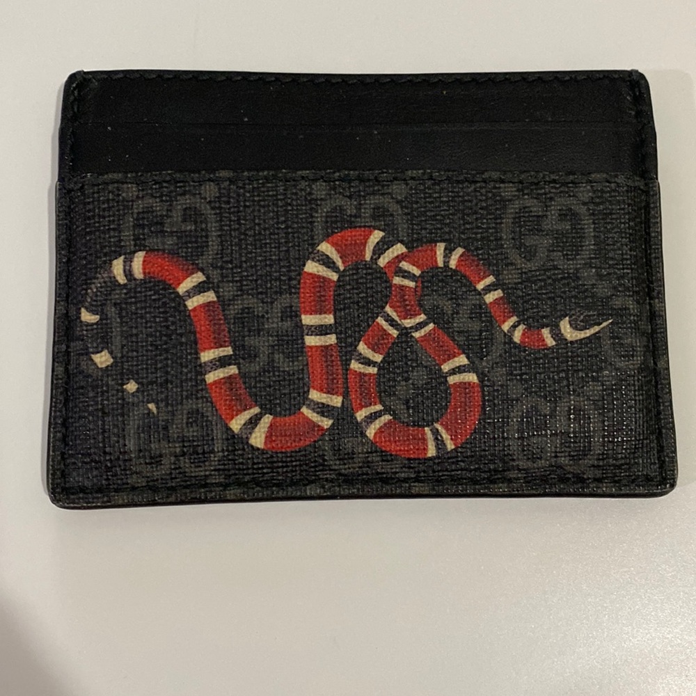 Gucci king snake gg print supreme card case